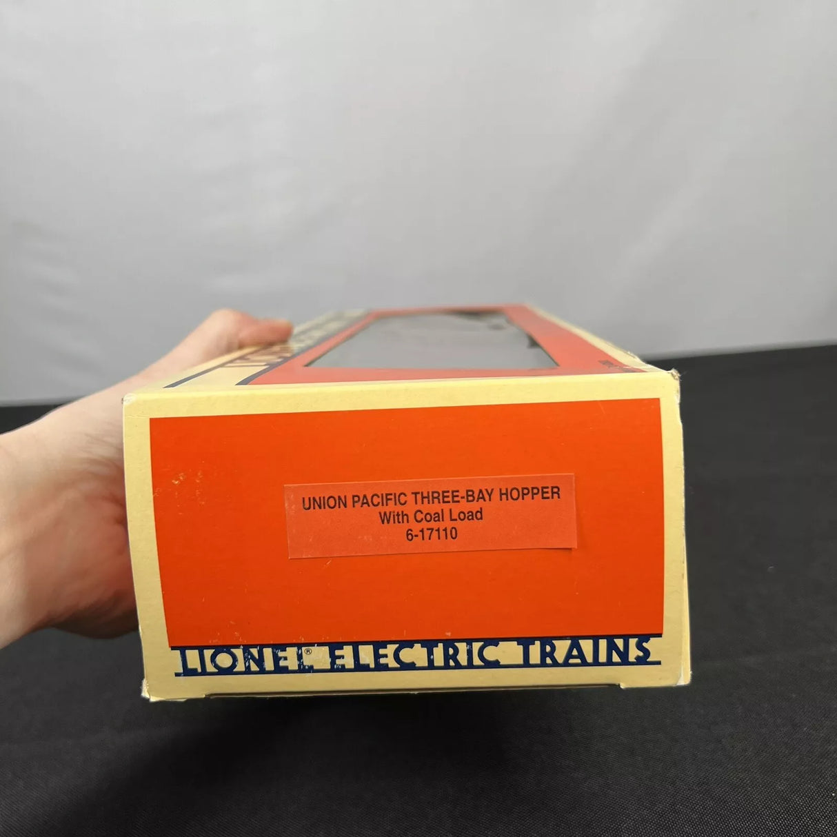 Lionel 6-17110 Union Pacific 3 Bay Hopper With Coal Load O Gauge