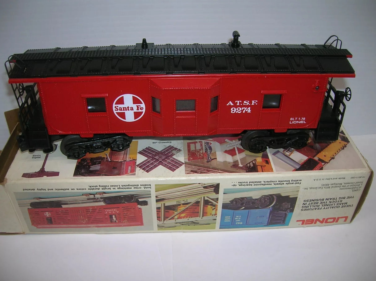 LIONEL 6-9274 " SANTA FE BAY WINDOW CABOOSE-RED
