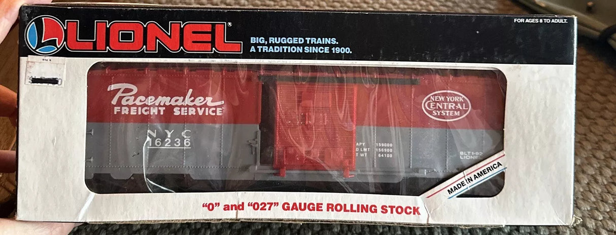 Lionel 6-16236 New York Central Pacemaker Box Car O-27 / O-Gauge