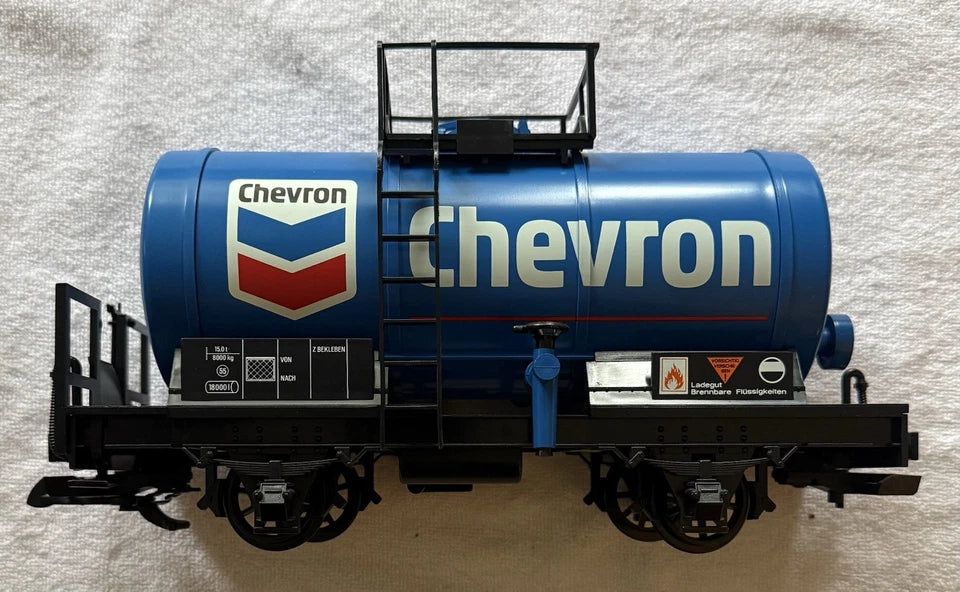LGB 44400 / G Scale / Chevron Tank Car Blue