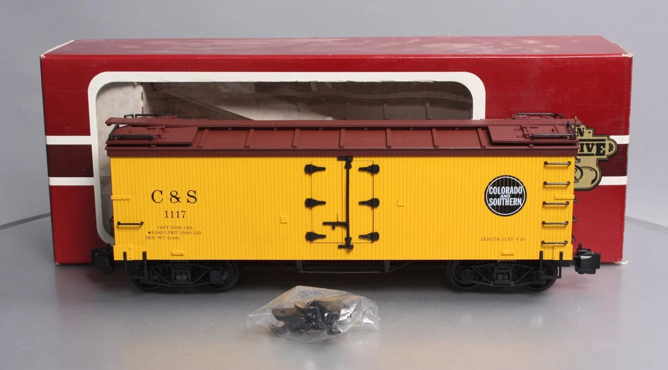 Delton 1117 Colorado & Southern Reefer Car - Yellow