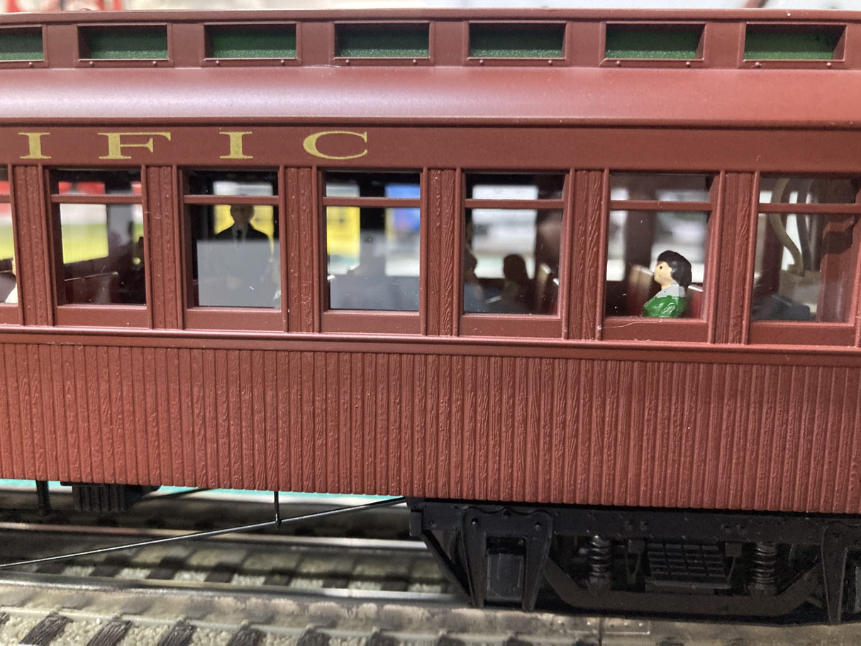MTH Premier: Union Pacific 64' Woodside 3 Car Passenger Set