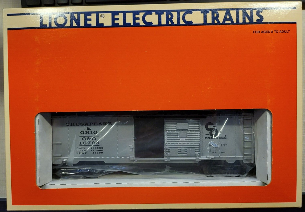 Lionel 6-16705 O Gauge Chesapeake & Ohio Hydraulic Maintenance Box Car