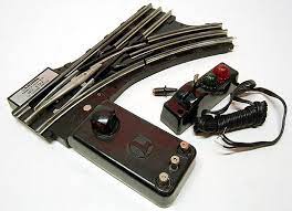 Lionel 6-5132: O Gauge Remote Control Switch RIGHT