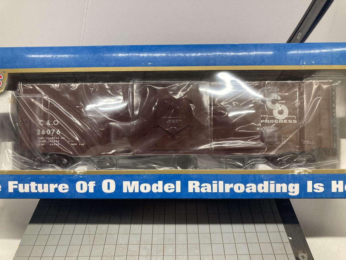 Atlas #8856-1: Chesapeake & Ohio PS-1 Plug Door Box Car #26076(3 Rail)