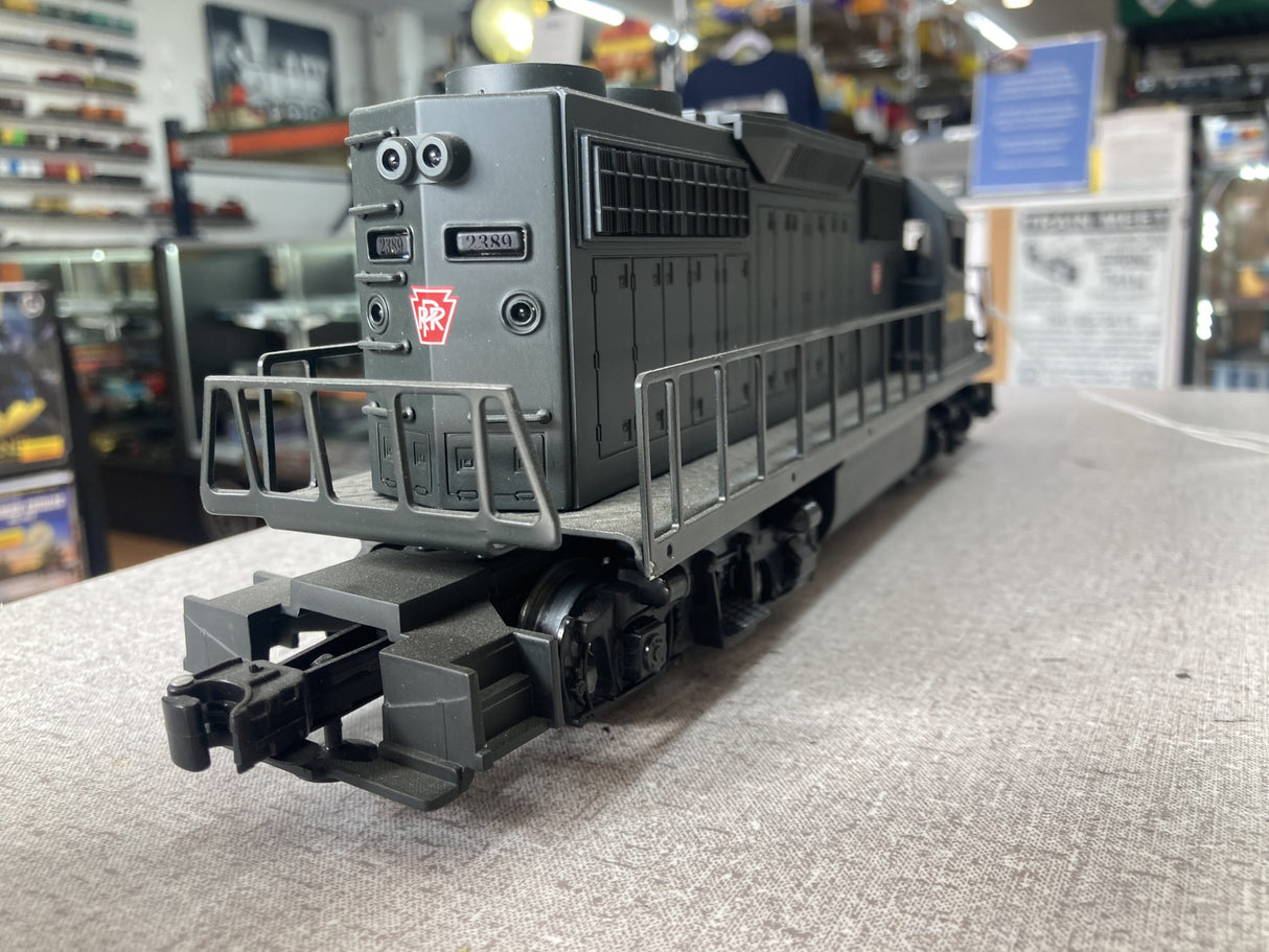 Lionel 6-28884: PENNSYLVANIA CONVENTIONAL GP38 DIESEL#2389