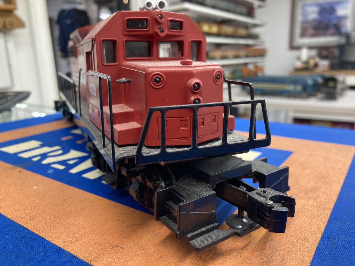 Lionel 6-18825 O Gauge Soo Line GP-38-2 Diesel Locomotive #4000