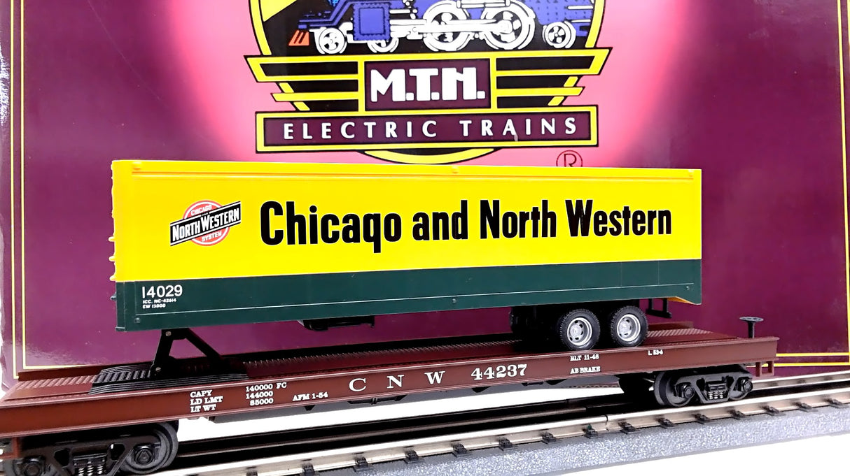 MTH Premier 20-98118: CNW Flat car W/ 40' Trailer