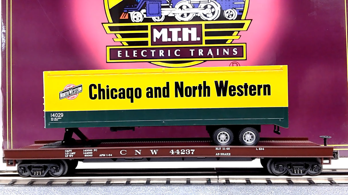 MTH Premier 20-98118: CNW Flat car W/ 40' Trailer