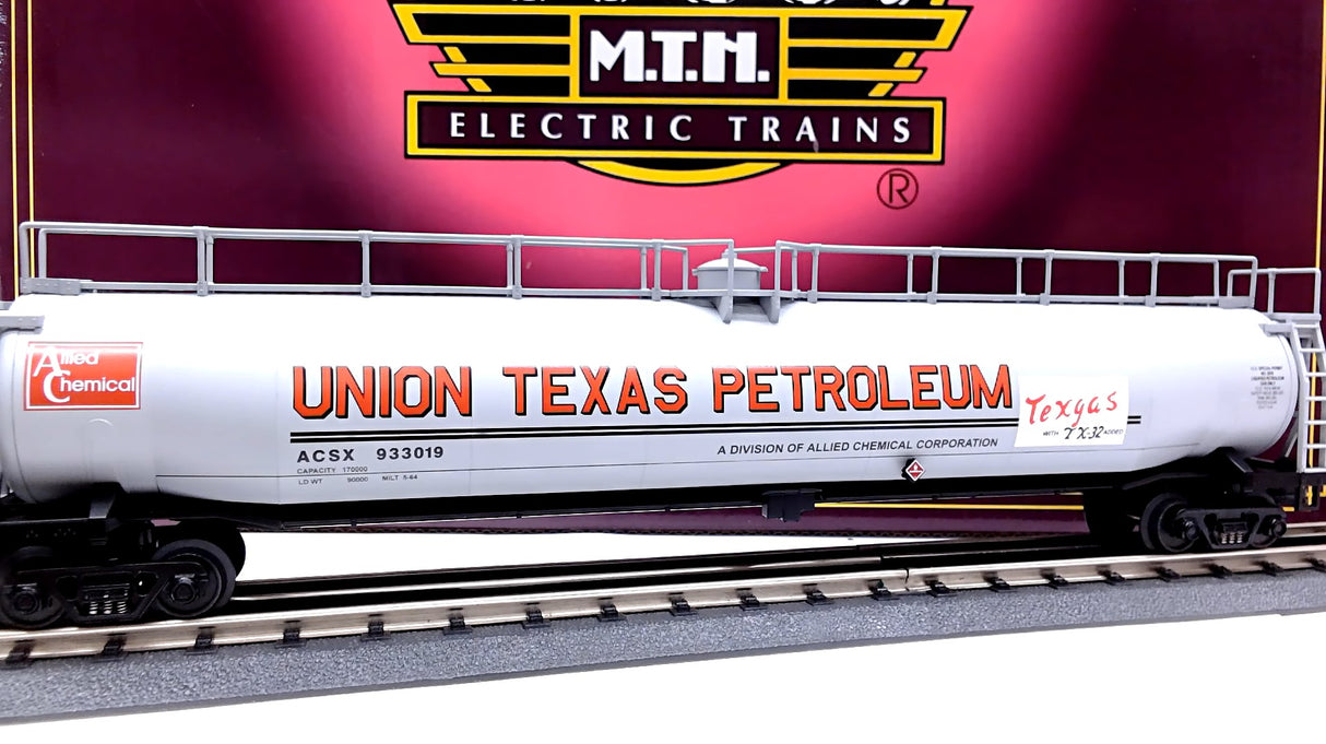 MTH Premier 20-96013: Union Texas 33K Gallon Tank Car