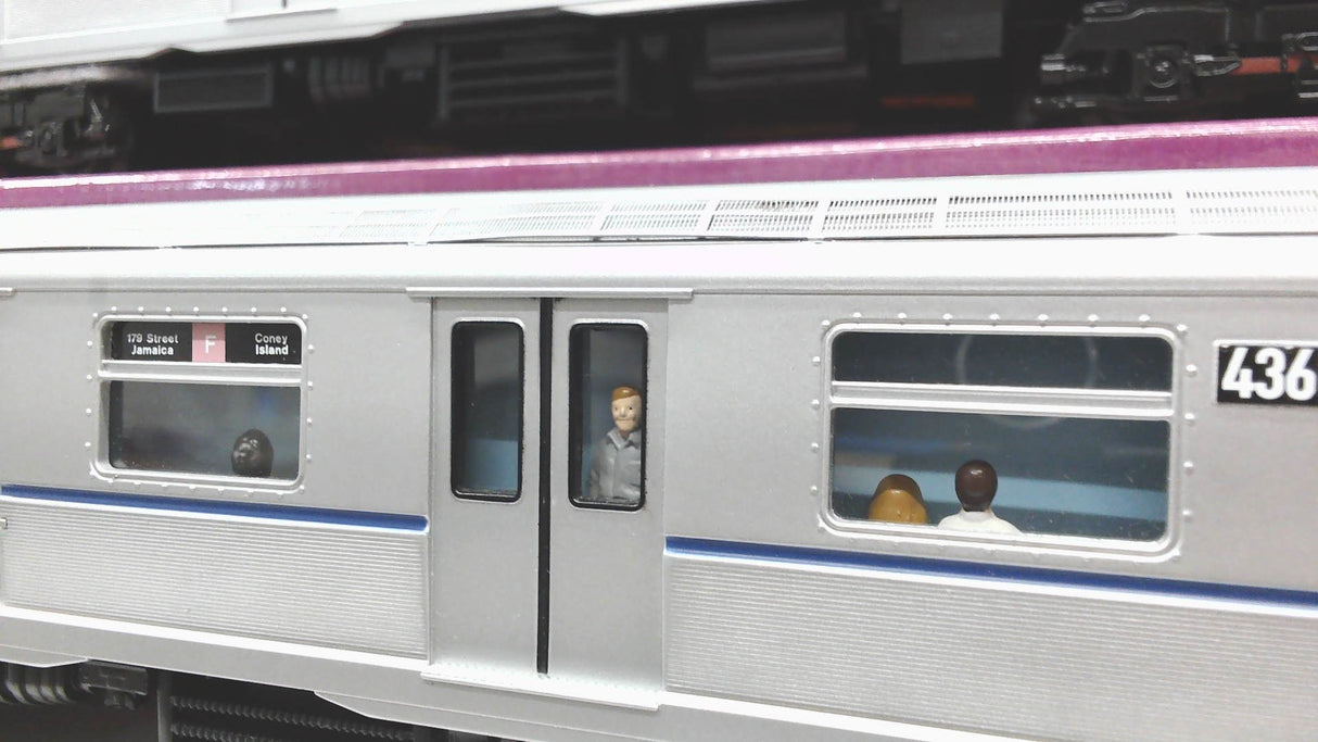MTH Premier 20-2717-1: R40 4-Car Subway Set with Proto-Sound 2.0