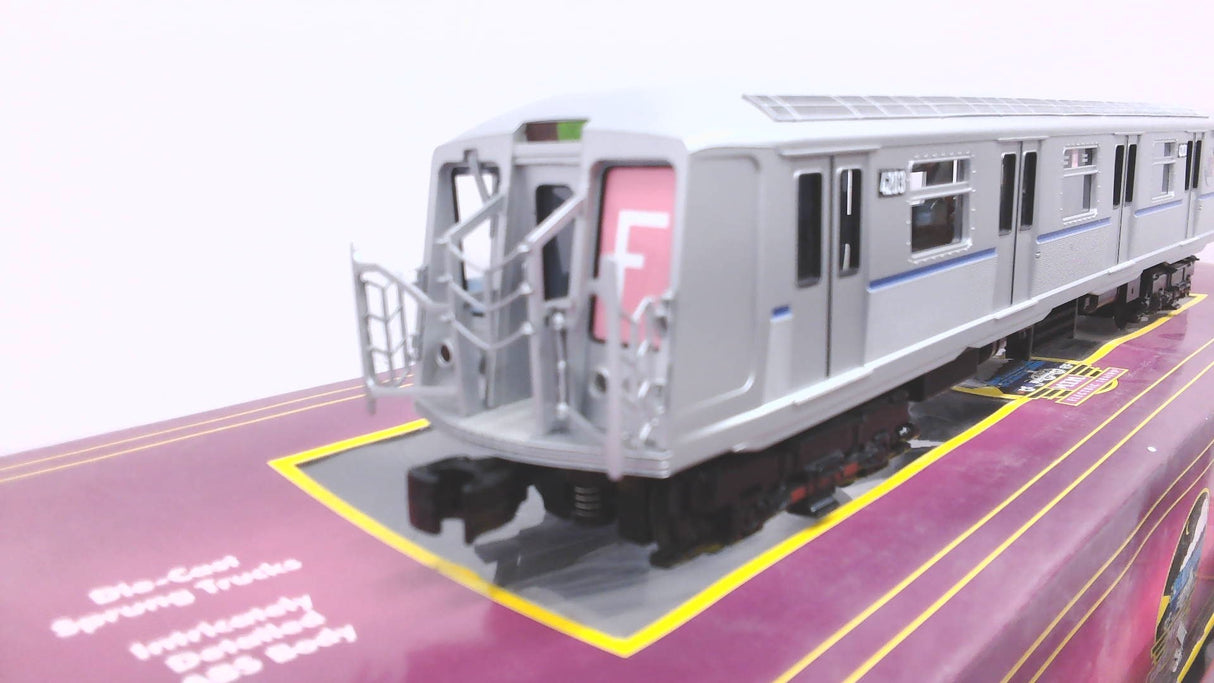 MTH Premier 20-2717-1: R40 4-Car Subway Set with Proto-Sound 2.0
