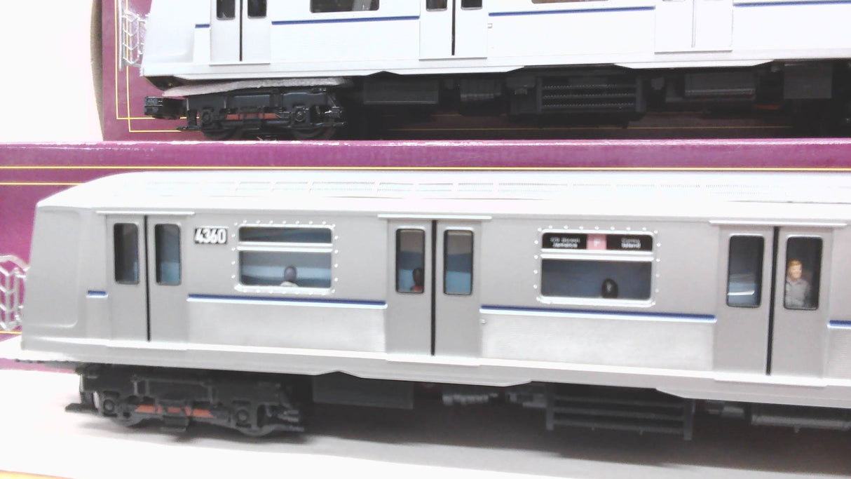 MTH Premier 20-2717-1: R40 4-Car Subway Set with Proto-Sound 2.0