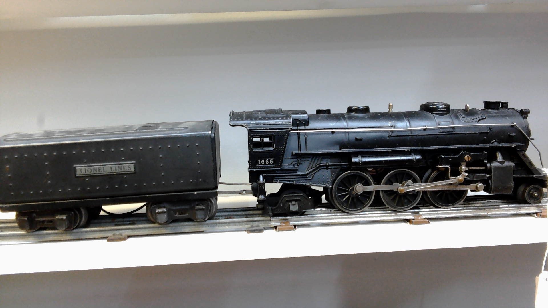Lionel No. 1666 Scale Steam Engine – TrainCellar