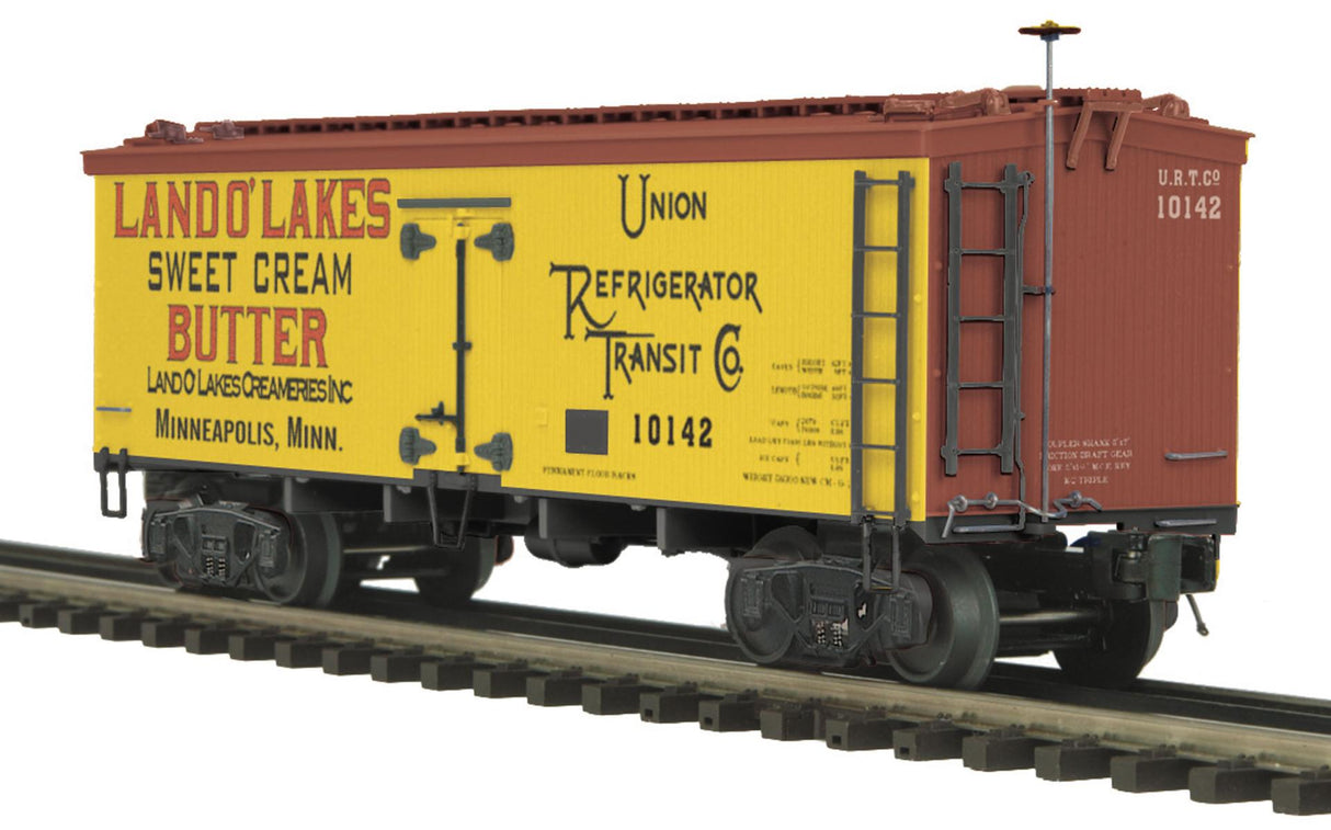 MTH 20-94316 Land O’ Lakes 36' Woodsided Reefer Car