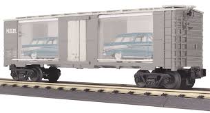 MTH RailKing 30-74016: 40' Window Box Car w/ '57 Nomads