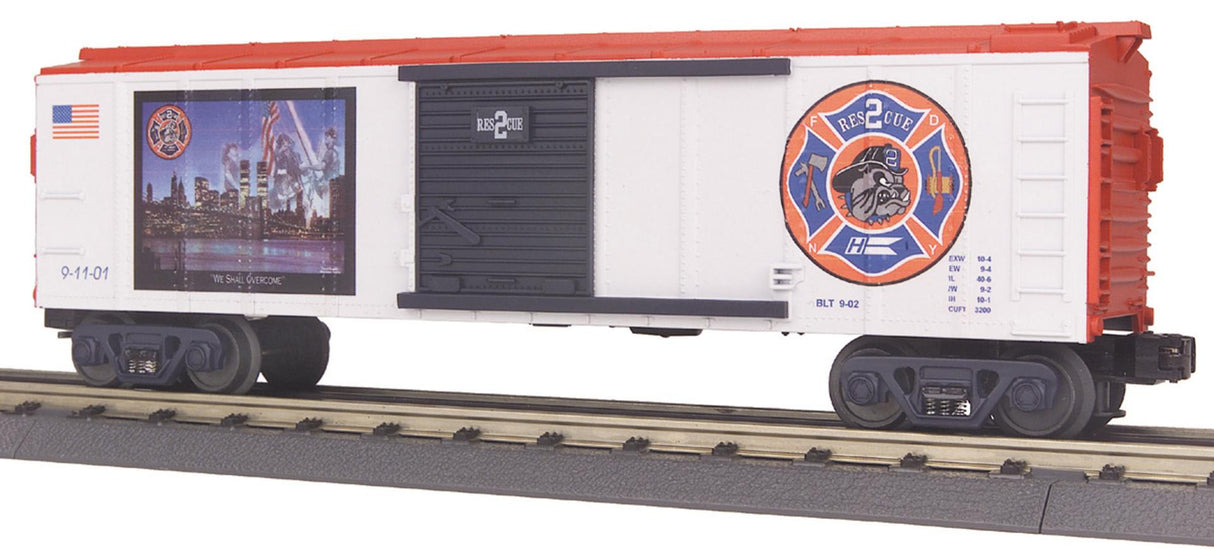 MTH Rescue 2 - NY Skyline O Gauge RailKing Box Car 30-74087