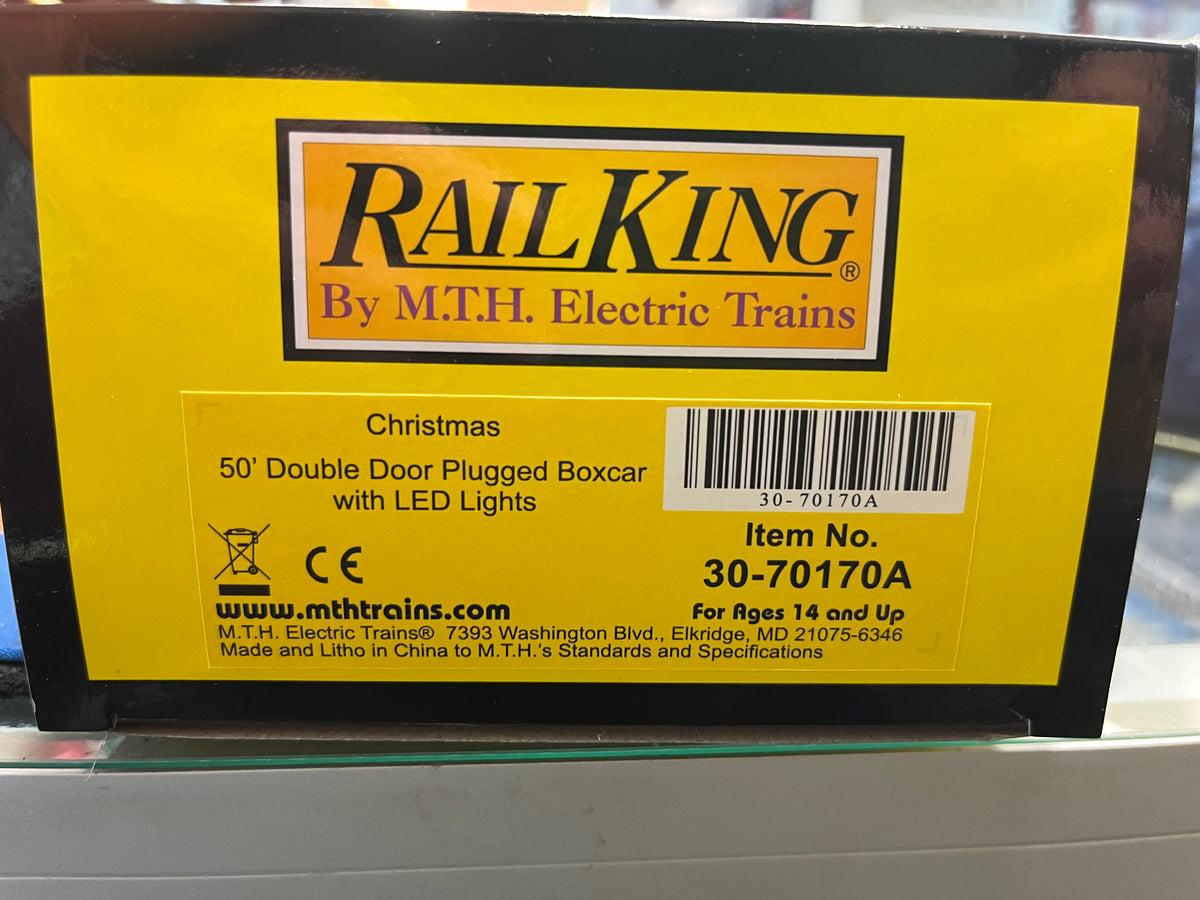 MTH 30-70170 O Gauge RailKing Christmas 4-Car 50’ Double Door Plugged Boxcar Set With LED Lights Set