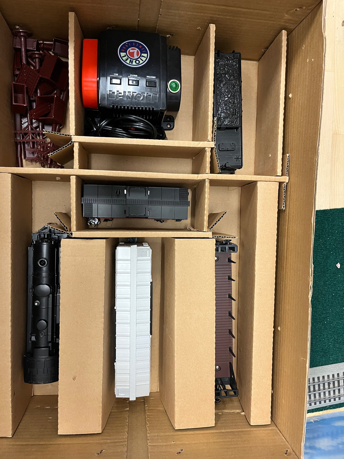 LIONEL 6-30018 PENNSYLVANIA FLYER READY TO RUN SET
