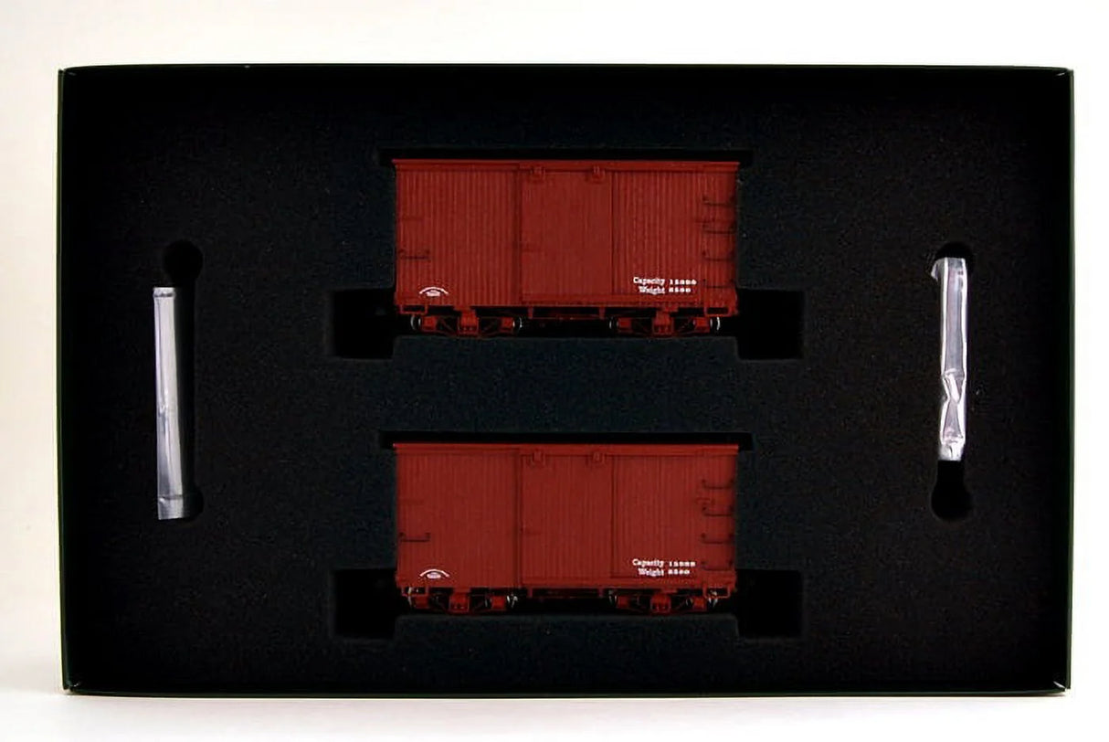 BACHMANN SPECTRUM 26501 ON30 18' FREIGHT CARS PAINED UNLETTERED BOX CARS (2/BOX)