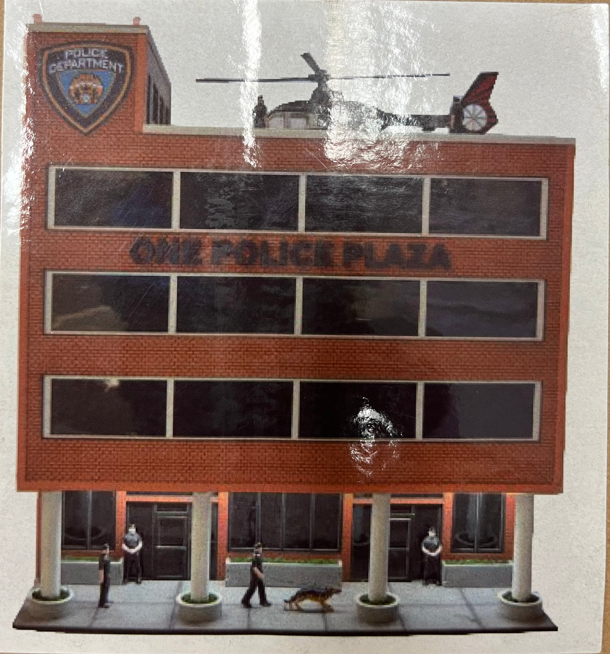 MENARD 279-4435 O-GAUGE ONE POLICE PLAZA
