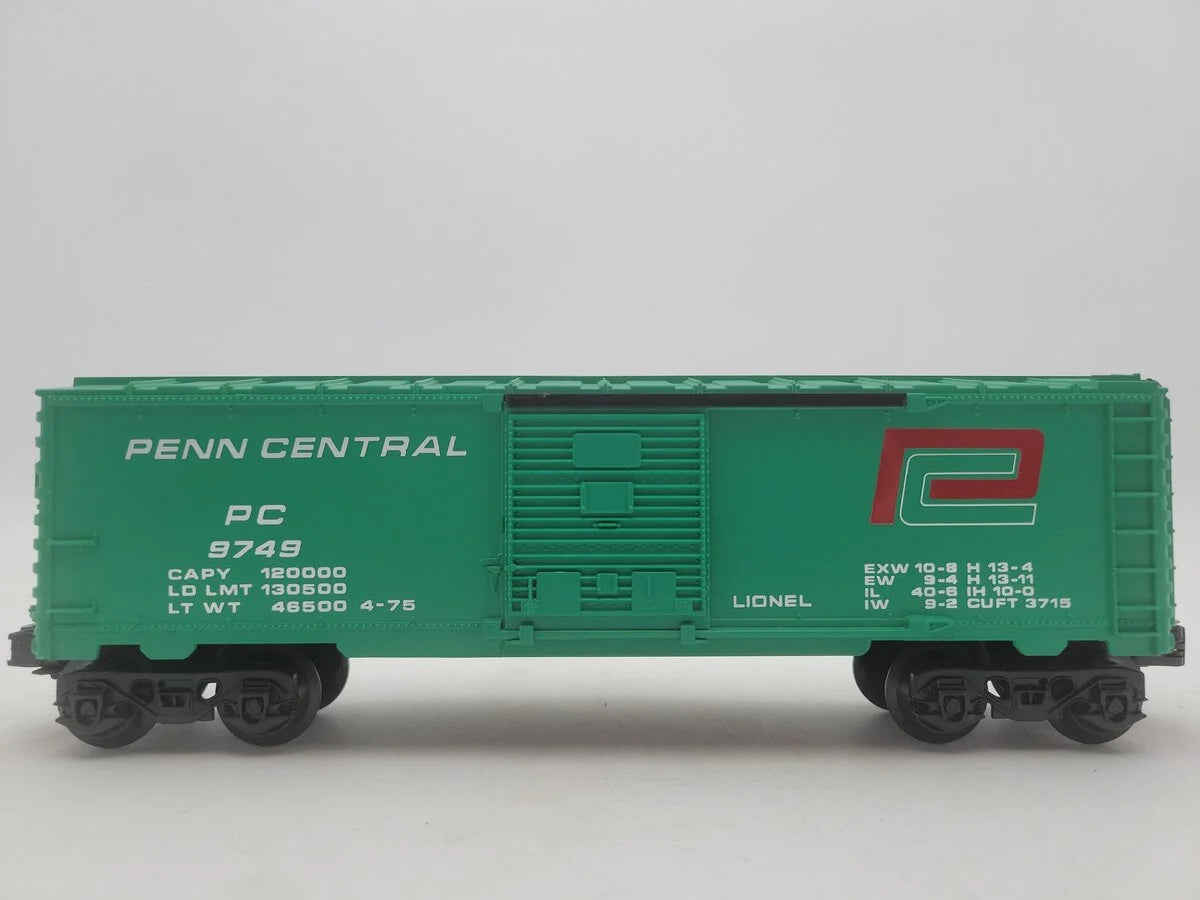 LIONEL 6-9749 Penn Central Box Car