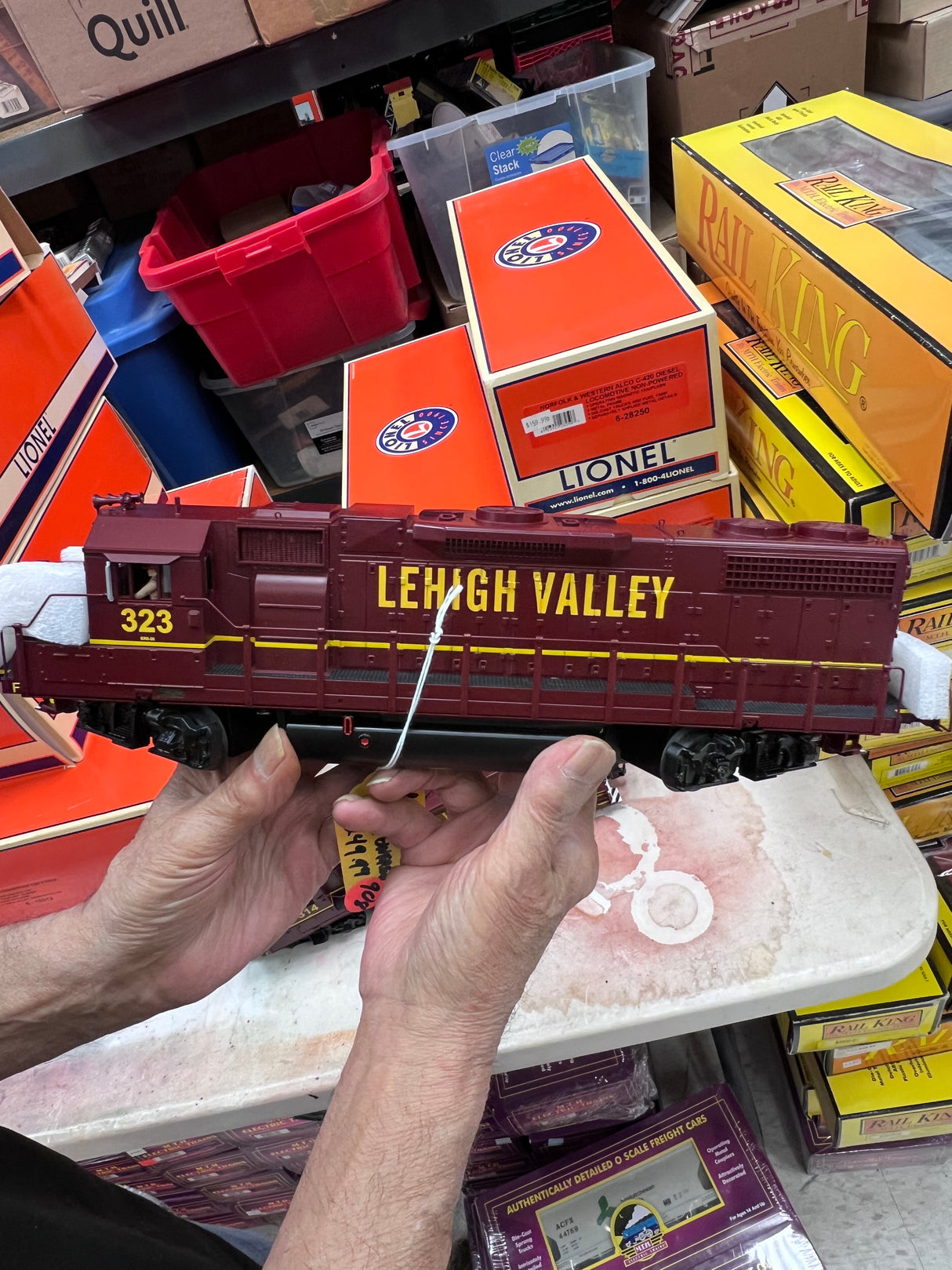 MTH Lehigh Valley #323 GP3 Diesel Engine (Non-Powered) 20-2530-3 NIB