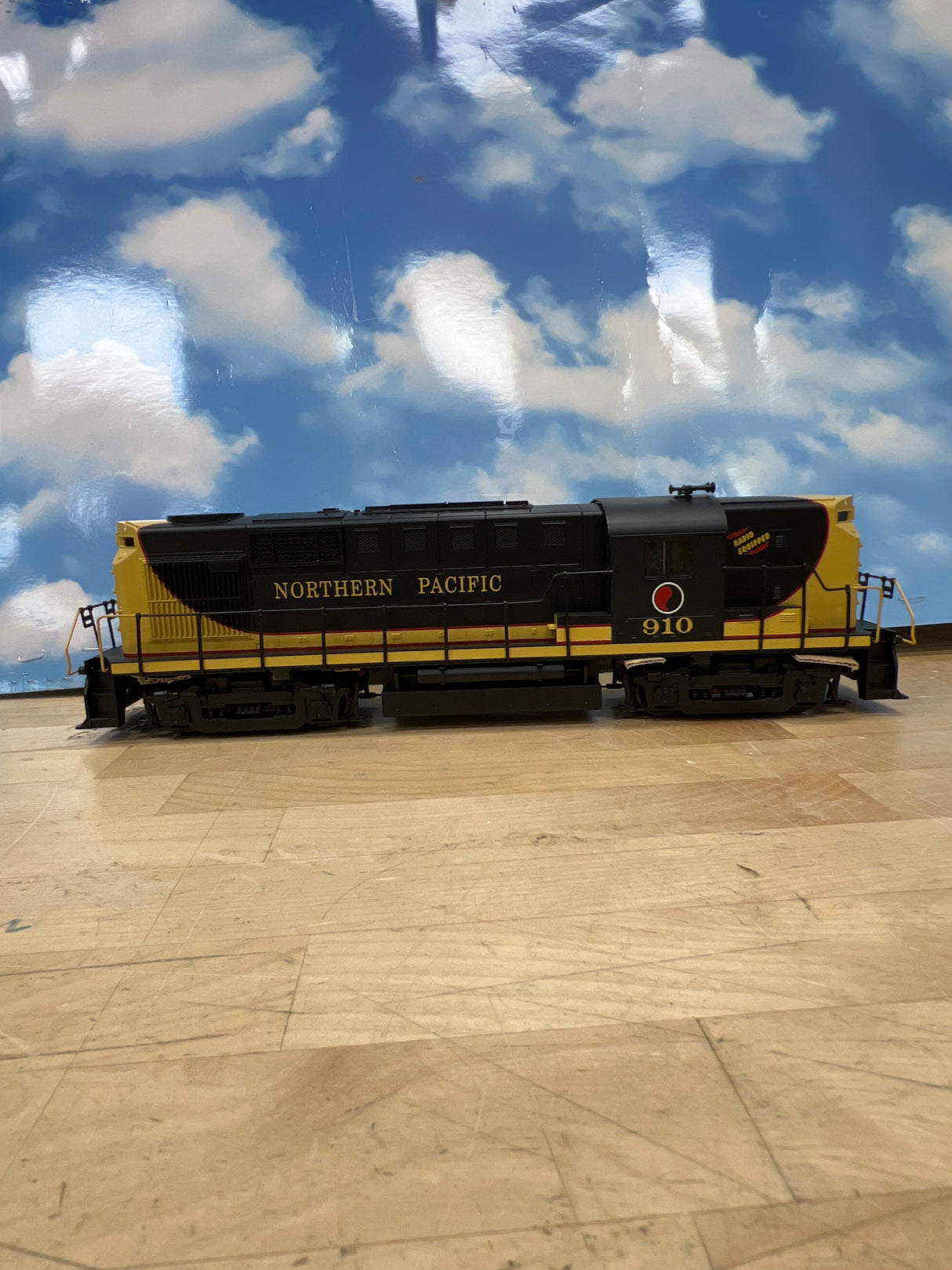 Weaver:  Alco RS-11/RSD-12 diesel Northern Pacific 2Rail