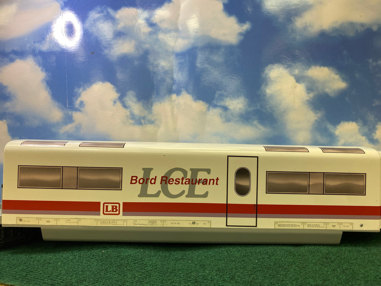 LGB LCE Bord Restaurant