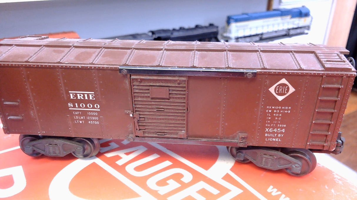 Lionel X6454: Erie Box Car