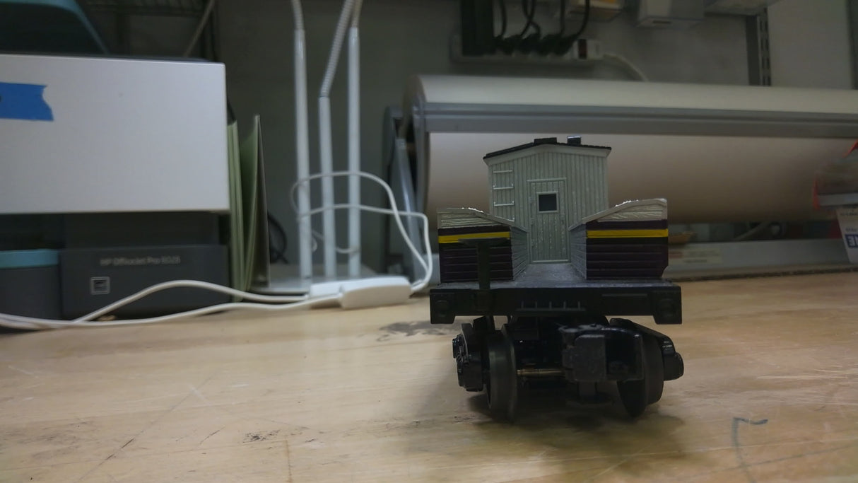 MTH RAILKING MTHRRC 2000 CRANE TENDER CAR 30-7939 RAILROADER CLUB O GAUGE TRAIN