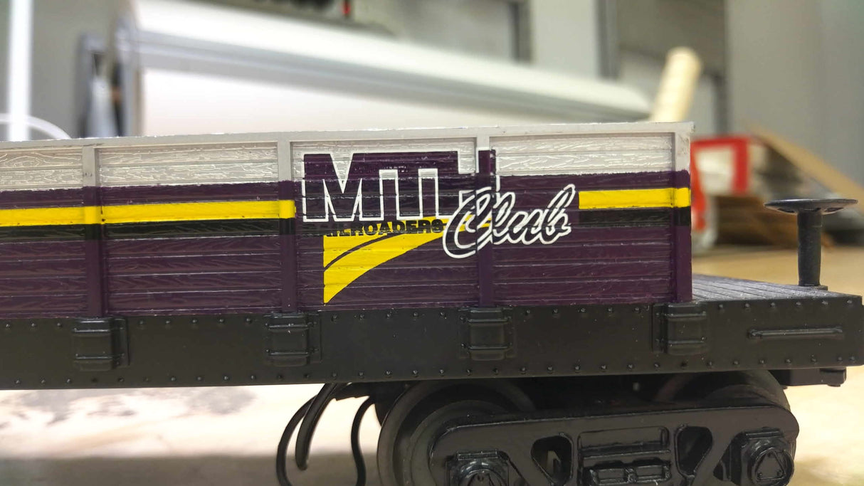 MTH RAILKING MTHRRC 2000 CRANE TENDER CAR 30-7939 RAILROADER CLUB O GAUGE TRAIN