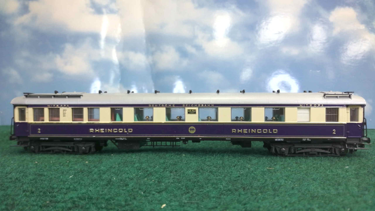 Liliput 821/2/3/4/500 Passenger 5-Car Set