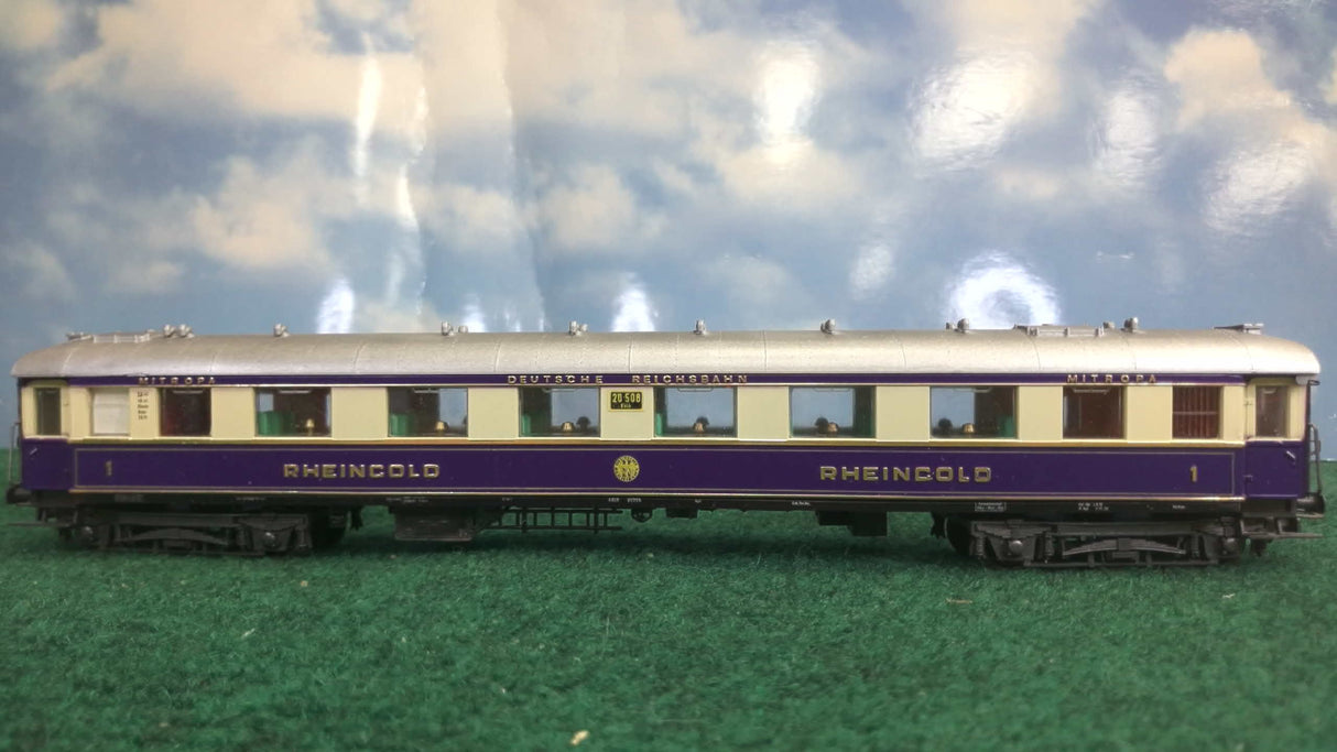Liliput 821/2/3/4/500 Passenger 5-Car Set