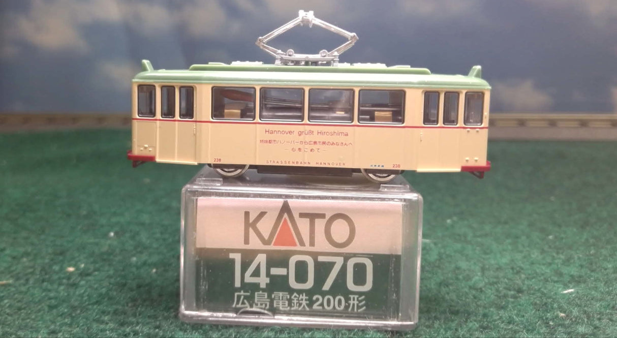 KATO 14-070 N Hiroshima Electric Railway Tram