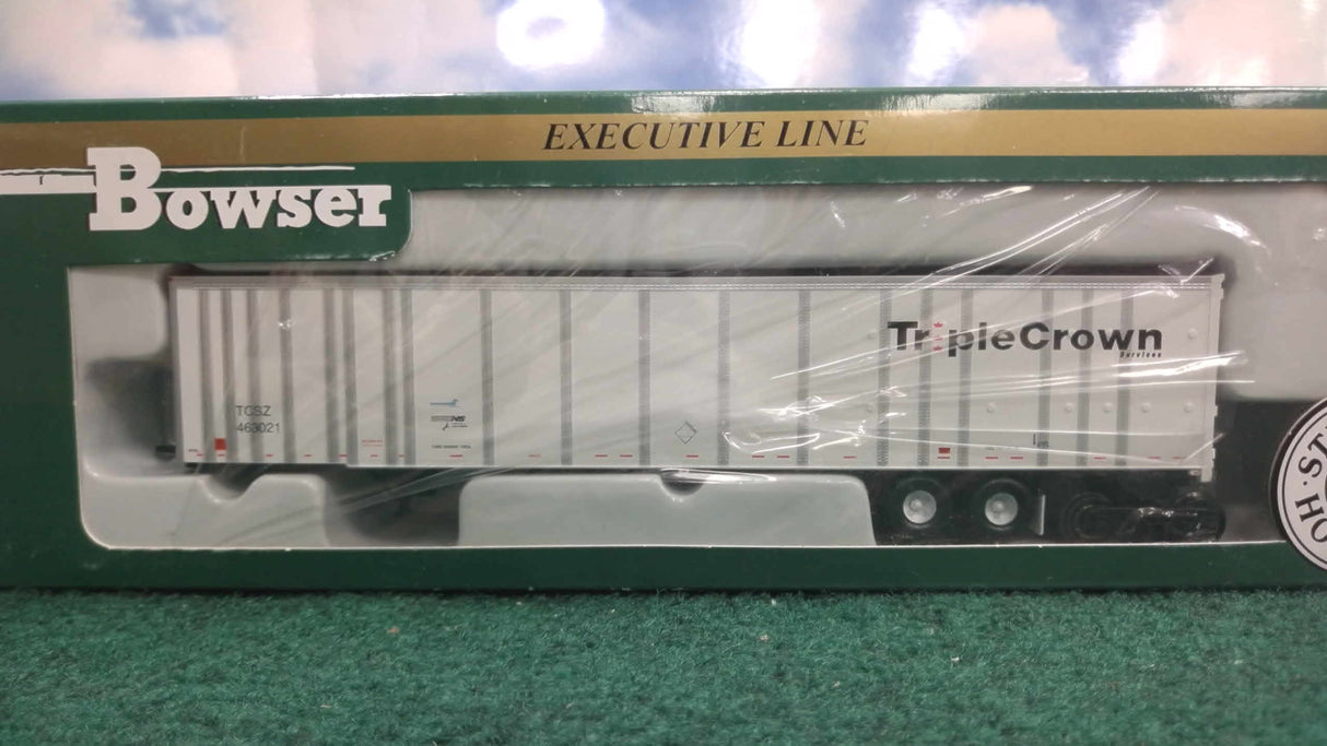 Stewart Hobbies HO Triple Crown Plate Wall Railroader