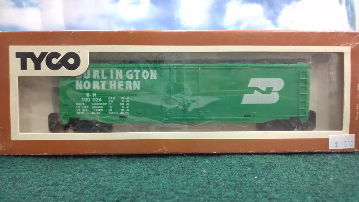 Tyco 339E HO North Burlington 50' Box Car