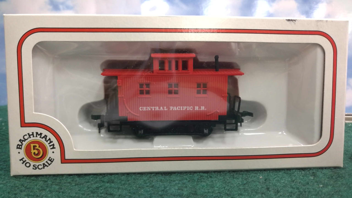 Bachmann HO Central Pacific Caboose