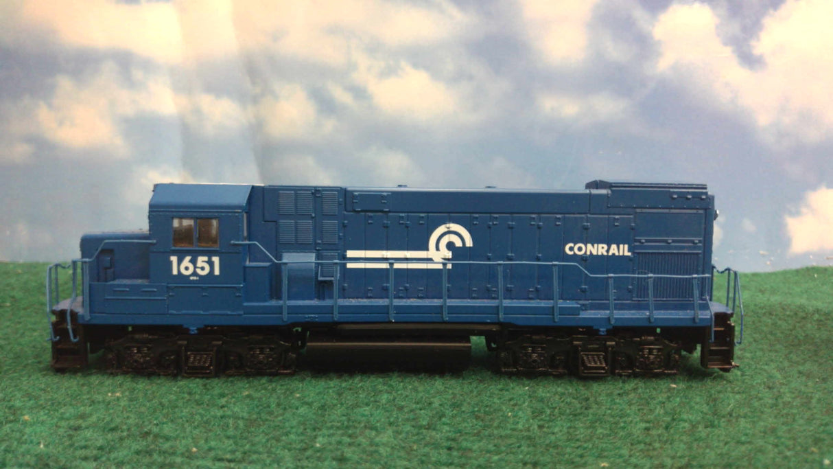 Walthers HO Conrail GP15-1