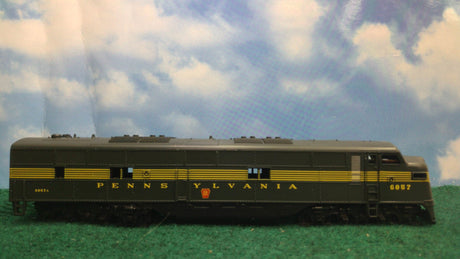 Con-Cor HO Pennsylvania EMD E-7 A-A Set