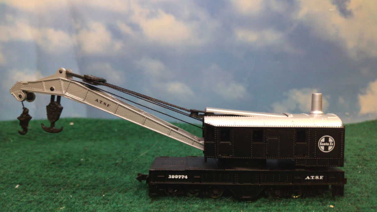 Bachmann 46612 HO A.T.S.F Crane Car & Boom Tender