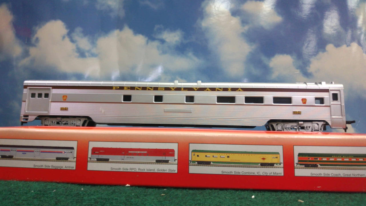 IHC HO Pennsylvania Corrugated Side 5 Car Passenger Set