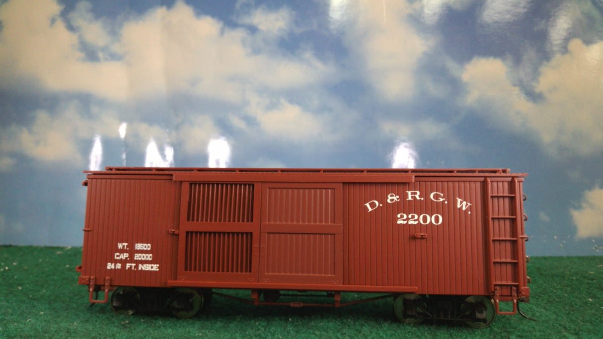 Bachmann Spectrum 27618 On30 D&RGW Ventilated Box Car