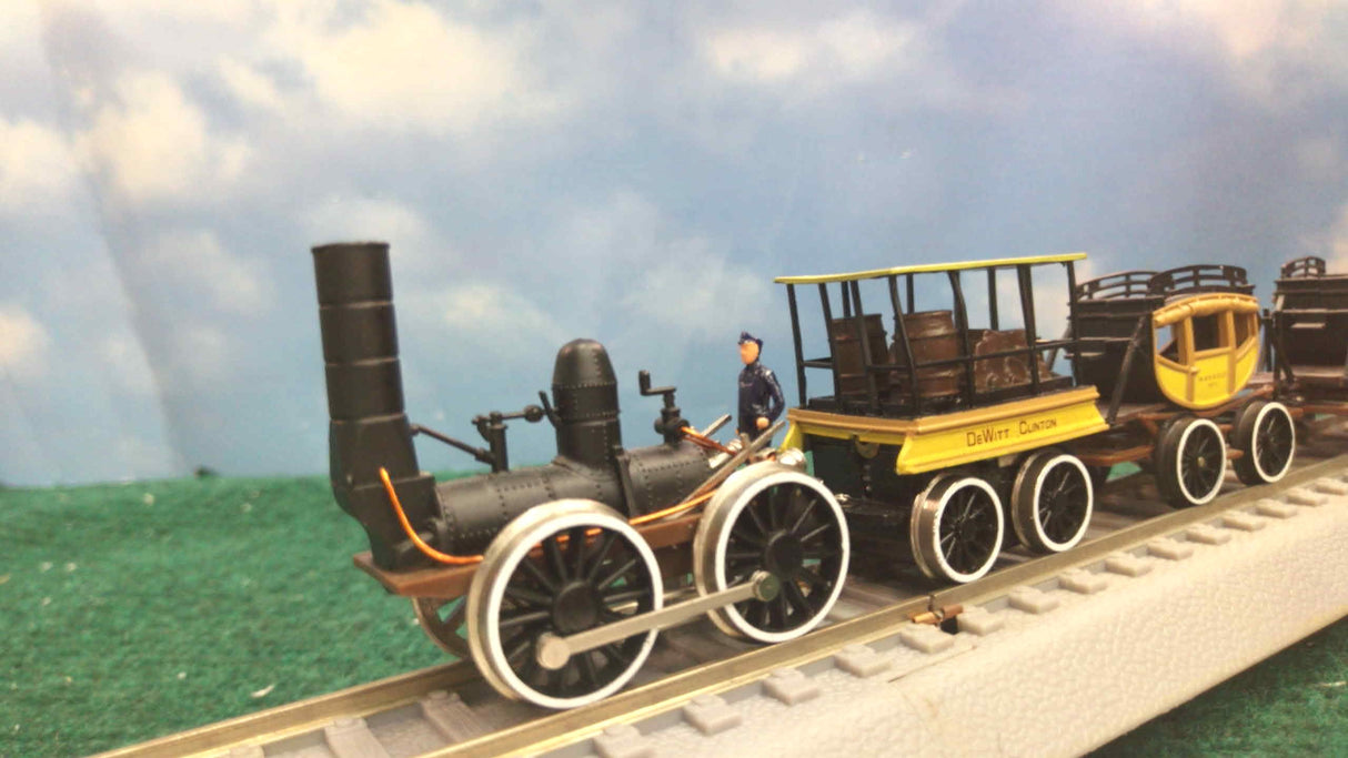 Bachmann HO Dewitt Clinton Carriages and Locomotive