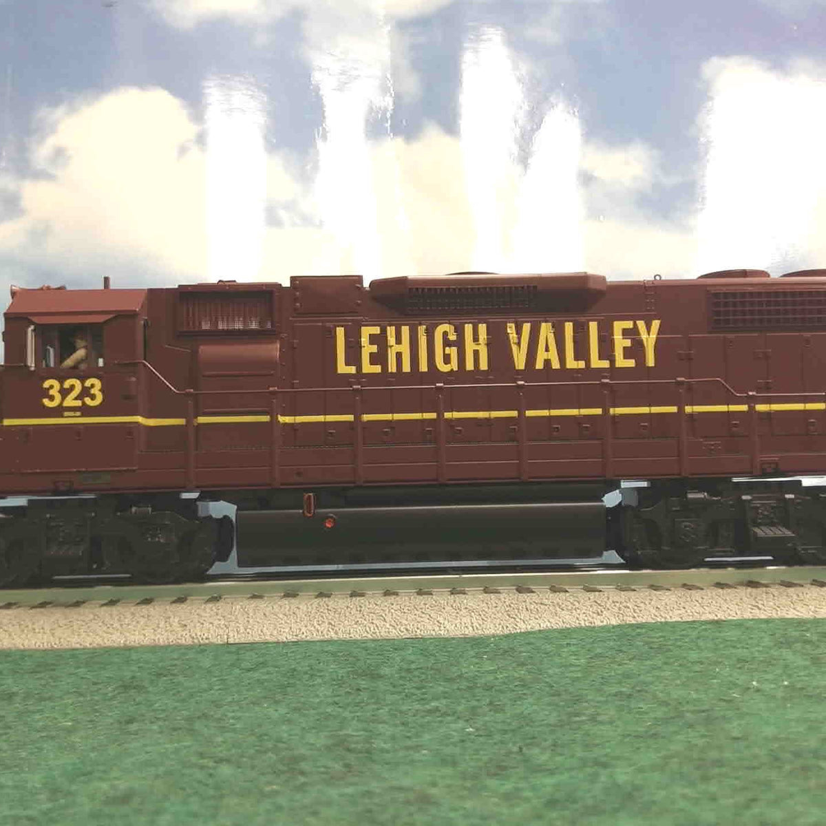 MTH Lehigh Valley #323 GP38 Diesel Engine (Non-Powered) 20-2530-3 NIB ...