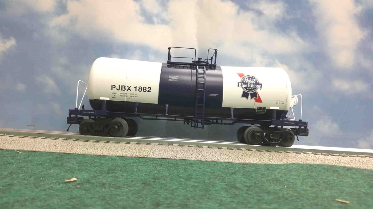 Atlas O Premier Funnel Flow Tank Car PJBX Pabst Blue Ribbon 3-Rail NEW IN BOX