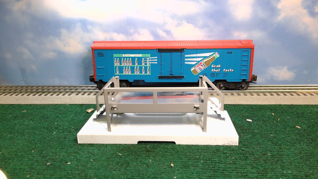 Lionel 6-16777 Lionel Cola Operating Boxcar and Platform