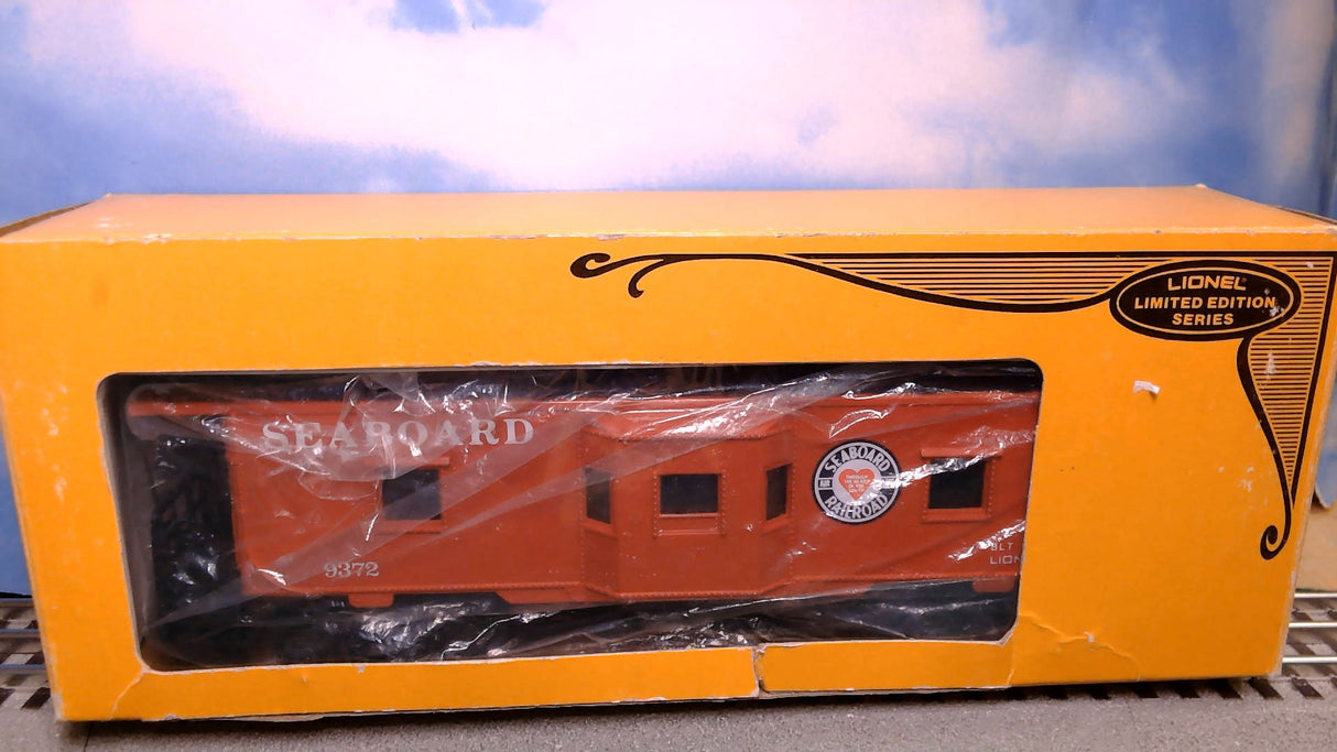 Lionel Limited Edition Seaboard Coast Line Bay Window Caboose 6-9372