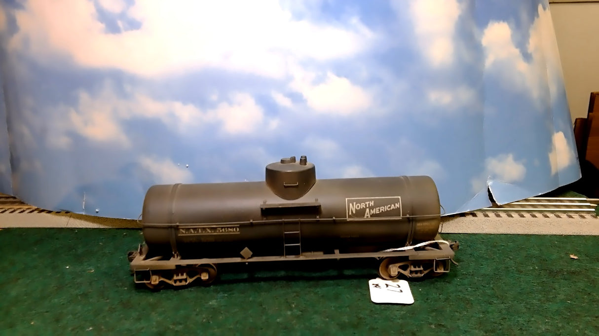 O Scale NATX5680 North American Single Tank Car