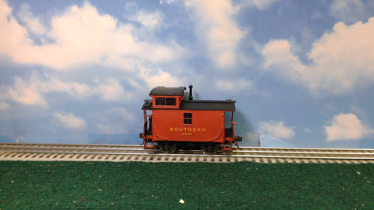 E & M BRASS SOUTHERN CABOOSE X3239